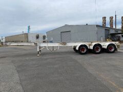 1975 Freighter Tri Axle Skeletal Trailer - 3