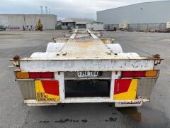 1975 Freighter Tri Axle Skeletal Trailer - 5