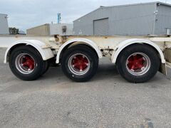 1975 Freighter Tri Axle Skeletal Trailer - 9