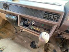 1985 Mitsubishi FK415F 4x2 Beavertail Truck - 26