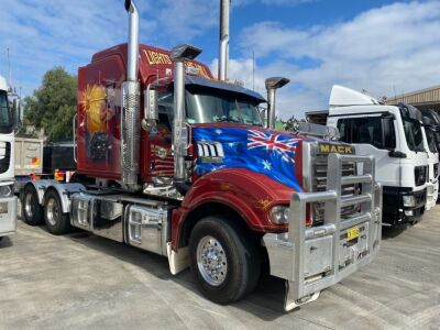 2013 Mack Superliner 6x4 Prime Mover