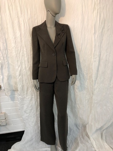Giorgio Armani Suit Size 40