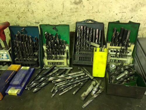 Assorted hand tools comprising handle hex keys