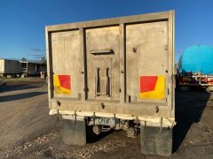 2002 Kenworth T300 6x4 Tipper Truck - 5