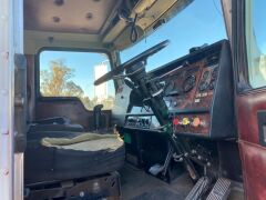 2002 Kenworth T300 6x4 Tipper Truck - 11