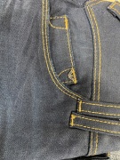 Giorgio Armani Jeans Size 24 - 8