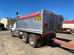 2007 Kenworth T604 6x4 Tipper Truck & 2007 P&J Truck Center ADOG3 Tri Axle Dog Tipper Trailer - 5