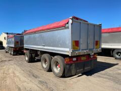 2007 Kenworth T604 6x4 Tipper Truck & 2007 P&J Truck Center ADOG3 Tri Axle Dog Tipper Trailer - 28