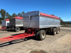 2007 Kenworth T604 6x4 Tipper Truck & 2007 P&J Truck Center ADOG3 Tri Axle Dog Tipper Trailer - 31