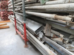 Metal Stillage of Mixed Braces & Steel e Section, Various sizes up to 4m, 25 plus pieces - 4