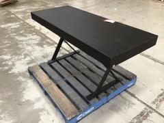King 1600mm desk in black - 6