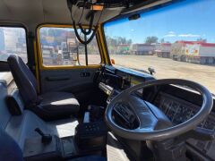 2005 International 2350G 6x4 Tipper Truck - 9