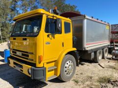 2005 International 2350G 6x4 Tipper Truck - 2