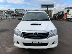11/2013 Toyota Hilux KUN26R 4WD Dual Cab Utility - 8