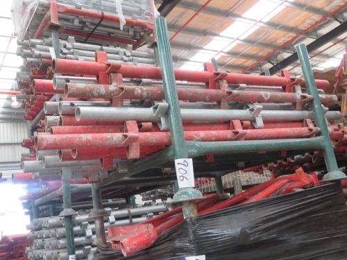 Quantity of 30 Quick Stage Scaffold in Stillage, Standard 3 Lug