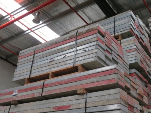 Quantity of 50 Gal Scaffold Planks, 1800mm L