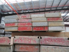 Quantity of 16 Gal Scaffold Planks, 1800mm L - 2