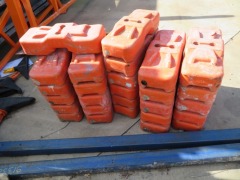 Quantity of 10 Security Fencing & some Braces, 2600 x 2100mm H x 8 units, 2400 x 2100mm H x 8 units, 2200 x 2100mm H x 2 units, 2350mm x 2100mm H x 4 units' - 3