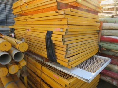 Quantity of 18 Metal Screens, Yellow, 2400 x 1200mm