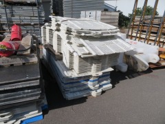 Quantity of 80 Scaffguard Panels, Containment Systems, some cuts, Panel size: 8400 x 100mm H - 2