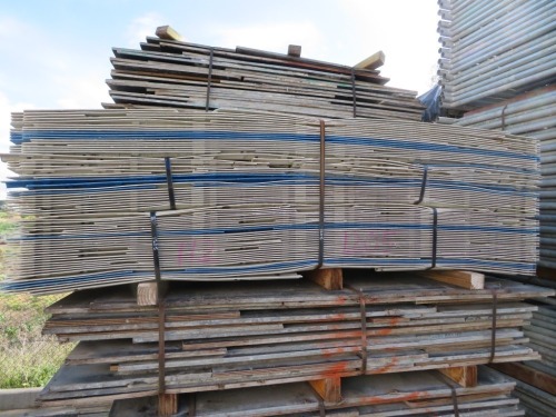 Quantity of 64 Scaffguard Panels, Containment Systems, some cuts, Panel size: 8400 x 100mm H