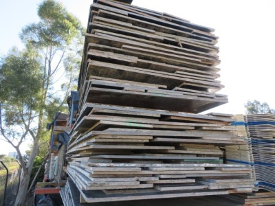 Quantity of 1 Pack of Formwork Ply, 2400 x 1200mm, some Shorts