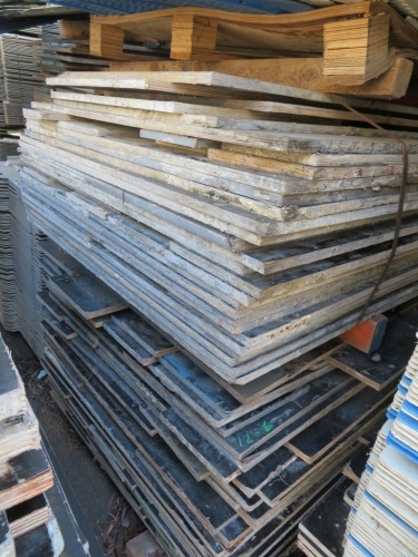 Quantity of 3 Packs of Formwork Ply, 2400 x 1200mm, some Shorts