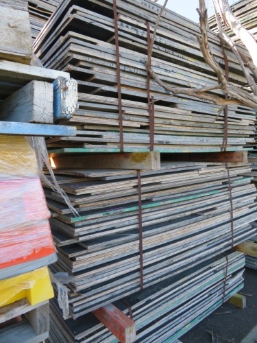 Quantity of 3 Packs of Formwork Ply, 1800 x 1200mm, with Shorts