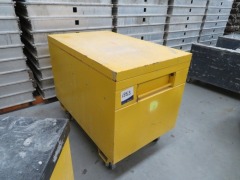 Mobile Industrial Tool Box, 1220 x760 x 1000mm H - 5