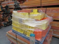 Quantity of 80 Plastic Ends for LVL's, 90 x 90mm Centre, 70 x 75mm Centre - 4