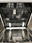 LG XD5B14WH QuadWash Freestanding Dishwasher *Item not boxed* - 3