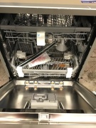 LG QuadWash Platinum Steel TrueSteam Dishwasher XD4B24PS *Item not boxed* - 4