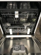 LG QuadWash White Dishwasher XD5B14WH *Item not boxed* - 3