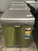 Bosch Serie 2 ActiveWater 60cm Freestanding Dishwasher SMS40E08AU *Used item* - 2