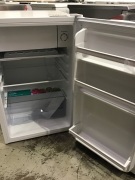 Hisense 120L Bar Fridge - White HR6BF121 *Not boxed* - 3