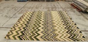 Bayliss Product: Nouvelle Size: 200x300 Design/Colour: Green Zigzag Composition: NZ Blend Wool Construction: Hand-Tufted - 4