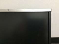 HP Compaq LA2205wg 22-inch Widescreen LCD Monitor - 5