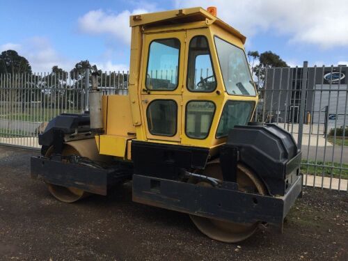 1995 Dynapac CC211 Vibrating Roller