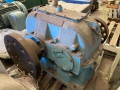 David Brown Enclosed Gearbox Drive - 3