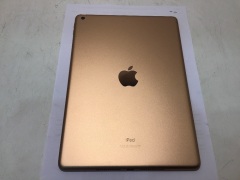 Apple iPad 32GB 7th Gen - 6