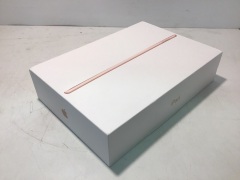 Apple iPad 32GB 7th Gen - 2