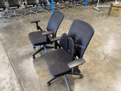 2 x Ergonomic Mesh Office Chairs on Castor - 3