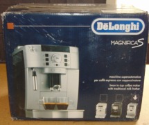 Damaged and untested Delonghi ECAM22110SB Magnifica S Fully Automatic Coffee Machine - 3