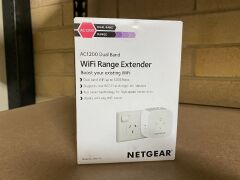 Netgear EX6110 AC1200 WiFi Range Extender - 2
