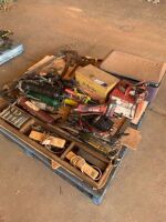 Unreserved-Pallet lot of hand and power tools