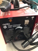 Ozito Fan Cooled Arc Welder in Box, 140 AMP, 240 Volt, with 2 x assorted Welding Shields - 3