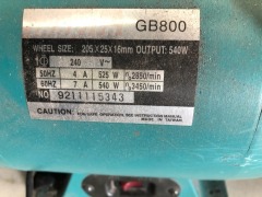 Makita Double Ended Grinder, Model: GB800, Wheel Size: 205 x 25 x 16mm, 240 Volt - 2