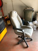 1 x Grey Fabric Upholstered High Back Executive Chair - 2