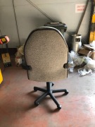 1 x Grey Fabric Upholstered High Back Executive Chair - 3