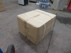 40 x 2000ml Plastic Beakers in Box, Gumboots Brand. Box size: 680 x 570 x 435mm H - 2